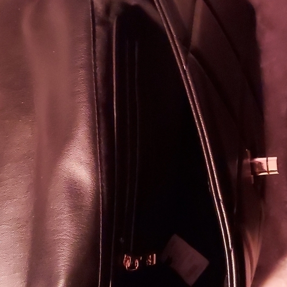 Badgley Mischka studio quilted vegan leather black bag - Picture 6 of 11